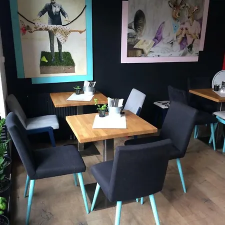 Apartament 15 *